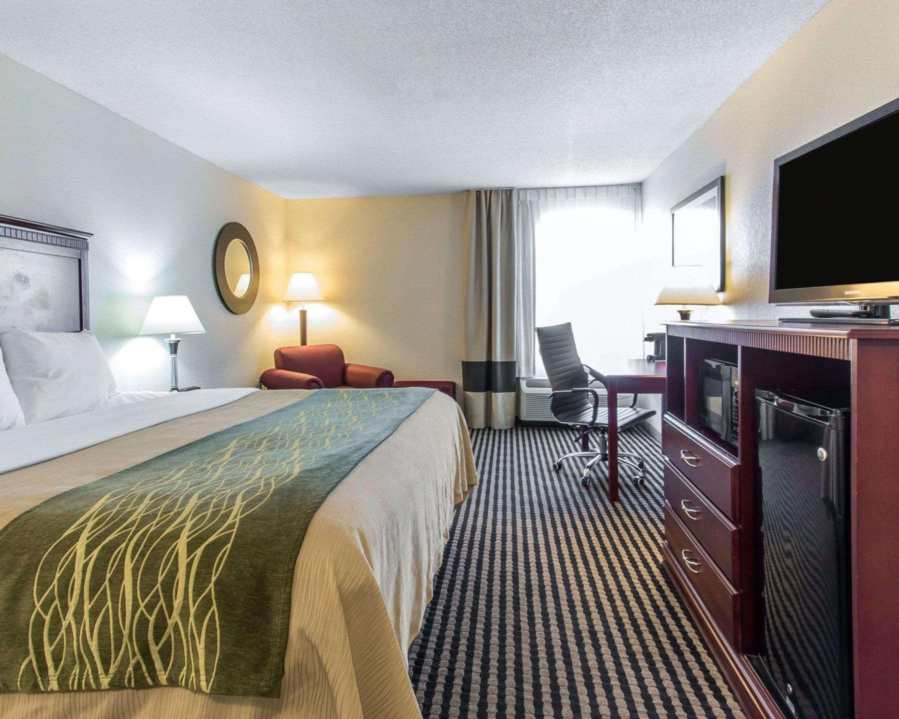 Comfort Inn Birmingham - Irondale Exterior photo