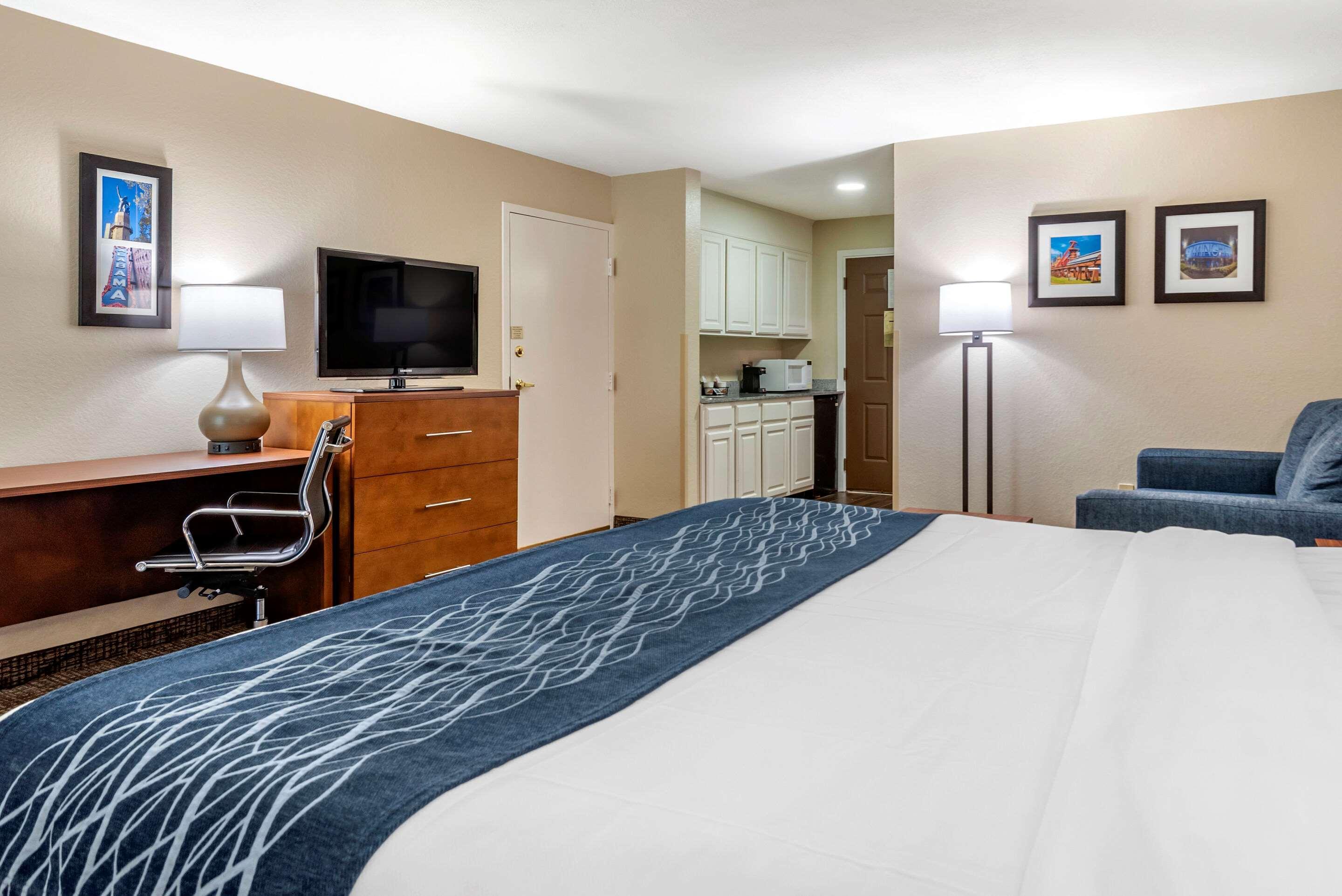 Comfort Inn Birmingham - Irondale Exterior photo
