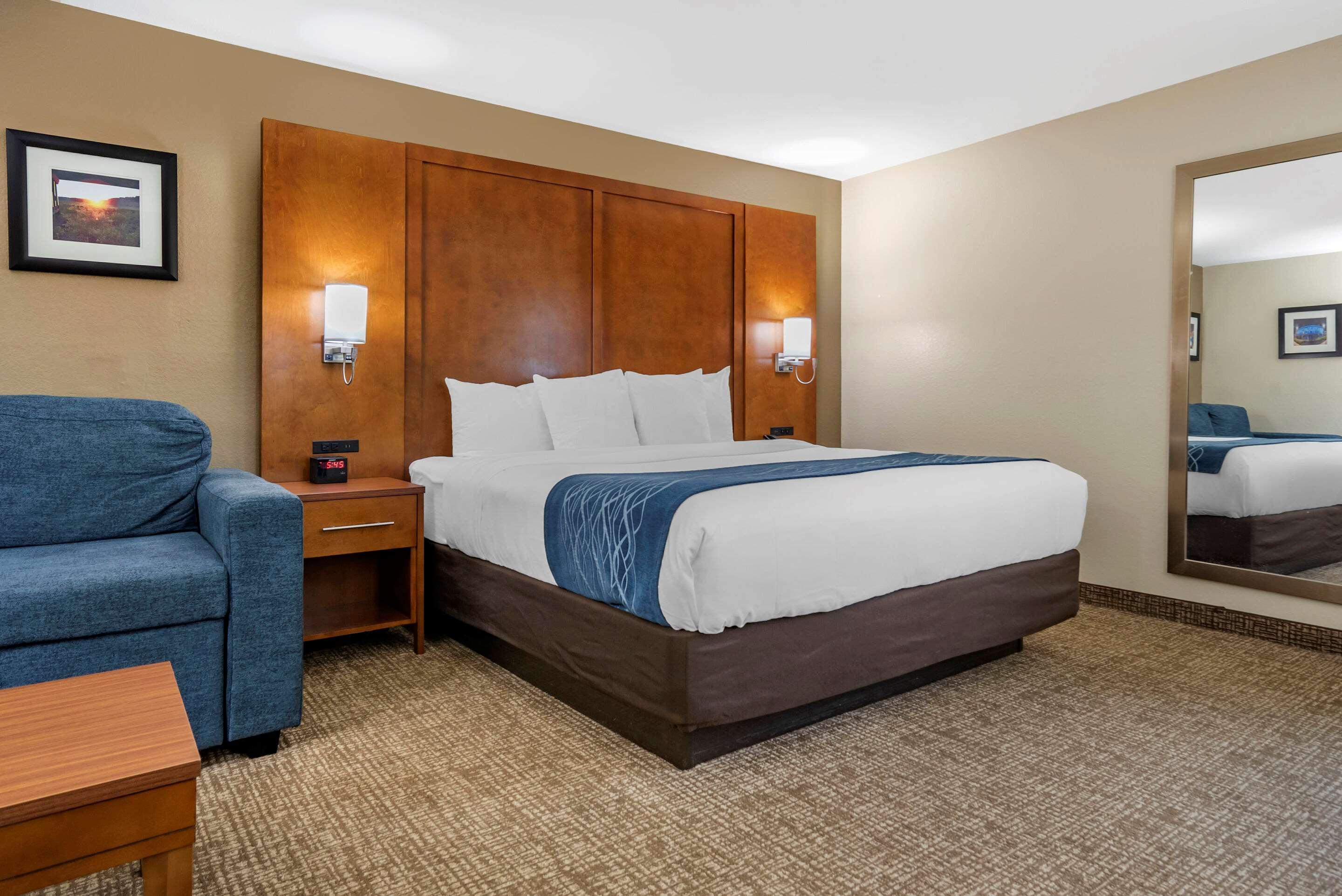 Comfort Inn Birmingham - Irondale Exterior photo